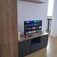 KAWALERKA 28M SALON Z KUCHNIĄ CENTRUM NOWY SĄCZ Faktura VAT, khách sạn ở Nowy Sącz