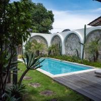 Tuluscoliving Villa Kuta 3, 3 Bedroom & 3 Bathroom, hotel i n&aelig;rheden af Ngurah Rai Lufthavn, Ngurah Rai International Airport