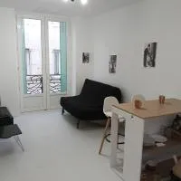 Studio Cocon cosy Petit Colin - lit 140 et canapé convertible BZ -Wifi gratuit -Boite à clés-Linge de lit et toilette offerts à partir de 4 nuits, hotelli kohteessa Graulhet