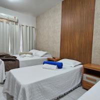 Hotel Familiar, hotel cerca de Salinas Airport - IAL, Salinas