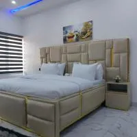 2 bedroom Apartment Lekki Ovation Terrace and extra room, hotel em Lekki