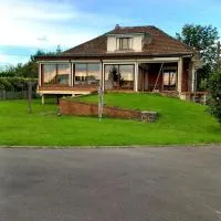 Holiday house in the Ardennes、Auvillers-les-Forgesのホテル