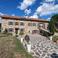 Chambre d'hôtes à Vousse、Retournacのホテル