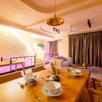 Tere Home Landed Stylish&Warm Flamingo Pinky House, hotel in zona Aeroporto Sultan Abdul Aziz Shah - SZB, Shah Alam