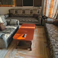 Stay home villas, ξενοδοχείο κοντά στο Διεθνές Αεροδρόμιο Sri Guru Ram Dass Jee - ATQ, Rāja Sānsi