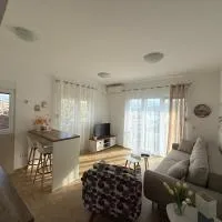 BlueCoast Apartment, viešbutis mieste Kravlja
