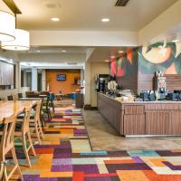 Fairfield Inn & Suites Jacksonville Airport, ξενοδοχείο κοντά στο Διεθνές Αεροδρόμιο Jacksonville - JAX, Τζάκσονβιλ