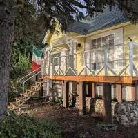 Historic HM, Mountain Views, Hot Tub, Steam Room, hotel di Mount Shasta