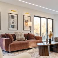 Family Staycation Retreat 7BDR Sauna Games, hotel near Orange County - MGJ, Girarde