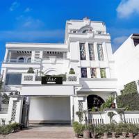 Collection ORudrapurBus StandFormerly Corinthian, hotel poblíž Letiště Pantnagar - PGH, Rāmpura