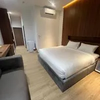 J&P Hotel Sriracha, hotelli kohteessa Ban Hua Na