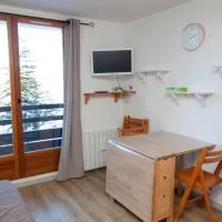 Studio 1 chambre, pied des pistes 24 m2 au calme, hotel u Risoulu