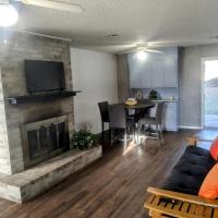 Game Day Getaway 1, Walk to OSU, Prime Location, kh&aacute;ch sạn gần Stillwater Regional Airport - SWO, Stillwater