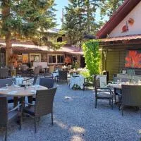Laughing Horse Lodge, hotell i Bigfork