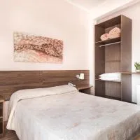 Hotel Marmo، فندق في جاكاري