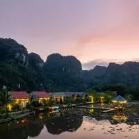 Hang Mua Green Garden Homestay、Xuân Sơnのホテル