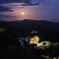 Guesthouse Selini، فندق في فيستا