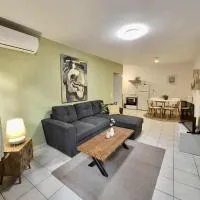 Art Home - 1,5 km από το κέντρο της Λαμίας, ξενοδοχείο στη Λαμία