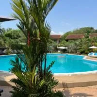Hôtel Éden Roc Ivoire, hotel i San-Pédro