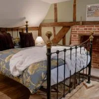 Viesnīca The Cotswold Luxe Cottage pilsētā Framlingema