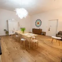 Most beautiful apartment in Bern with Parking, Massage & Meetingroom available – hotel w mieście Ostermundigen