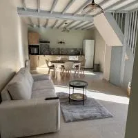Jolie maison pour escapade coccooning à la campagne, מלון בAiran