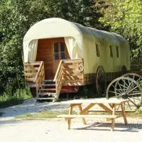 Western City, Hotel in Barberey-Saint-Sulpice