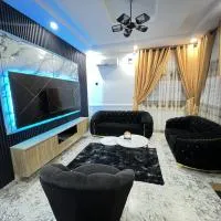 Mags Residence and Apartments, hotel di Warri