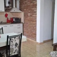 Milena 1, parking amplio y WiFi Starlink, hotel a San Juan