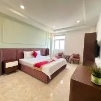 Phu Gia Hotel 13-15 Hoàng Quốc Việt: Ho Chi Minh Kenti şehrinde bir otel