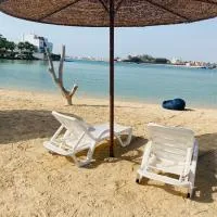 SACan AlAhlam Families Beach Villa Durrat Al Arous فيلا سكن عائلات الأحلام درة العروس – hotel w mieście Durat Alarous
