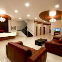 Hassan में, होटल Palguni Residency