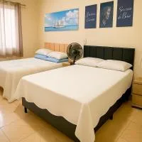 Apartamento completo Excelente localização Centro, hôtel à Canindé