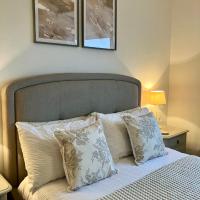 Central & Cosy, Home from Home with Large Garden & Free Parking, Bournemouth，位于伯恩茅斯伯恩茅斯机场 - BOH附近的酒店