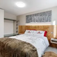 Les Maisons de Karen The Ski House, хотел в Gignod