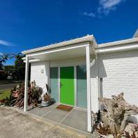 Green Door - One bedroom apartment, hotel din apropiere de Aeroportul Whakatane - WHK, Whakatane