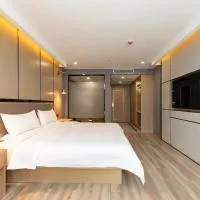 Starway Hotel Shanghai Hongqiao National Exhibition and Convention Center Beiqing Road, hotelli kohteessa Shanghai