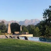 Tempel Wines, hotel di Paarl
