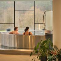 Hotel Essence, hotel cerca de Pécs-Pogány International Airport - PEV, Pogány