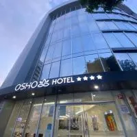 OSHO Hotel, готель у місті Санта-Крус-де-ла-Сьєрра