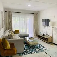 2 Bed 2 Bath Private Garden Apartment, hotel v destinaci Fourways