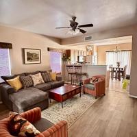 3.2 Near Field of Dreams, kh&aacute;ch sạn gần Las Cruces International - LRU, Las Cruces