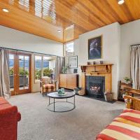 Lakeside Indulgence on Wilmot, hotel near Queenstown Airport - ZQN, Queenstown
