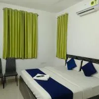 Turkapally में, होटल KPOTEL Waterfront Luxury Villa Rooms Phamacity Genome Valley