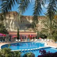 Apartamentos Oasis de las Palmeras, hotel v destinácii Bolnuevo