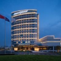 Howard Johnson Liquor Capital Hotel Luzhou, hotel cerca de Aeropuerto de Luzhou Lantian - LZO, Luzhou