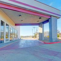 Travelers inn by OYO Wichita Falls، فندق بالقرب من Sheppard AFB - SPS، ويتشيتا فولز