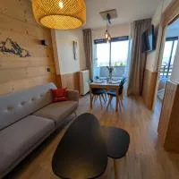 Juracîmes Appartements, hotel v destinaci Mijoux