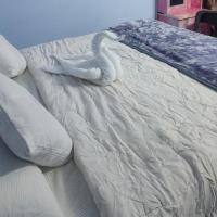 Shiv Shakti Home Stay - Bhuj, hotel near Bhuj/Bhuj Rudra Mata Air Force Base - BHJ, Bhuj