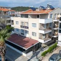 Yade Apart Pension, hotelli kohteessa Ayvalık